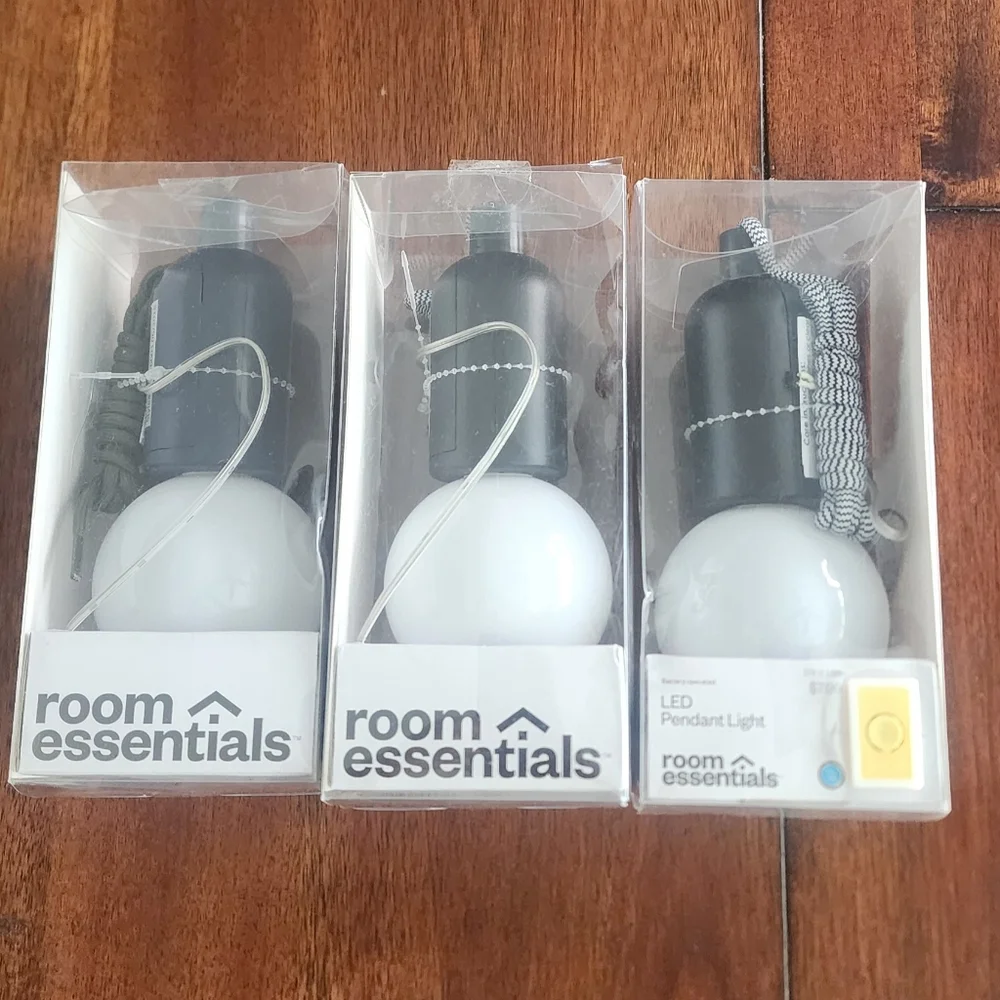 Room Essentials LED Pendant‎ Ceiling Light Set Of 3 Navy Green White